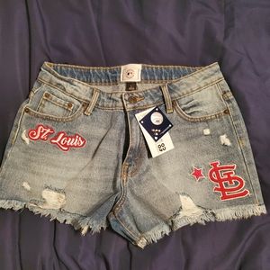 Stl cardinals shorts